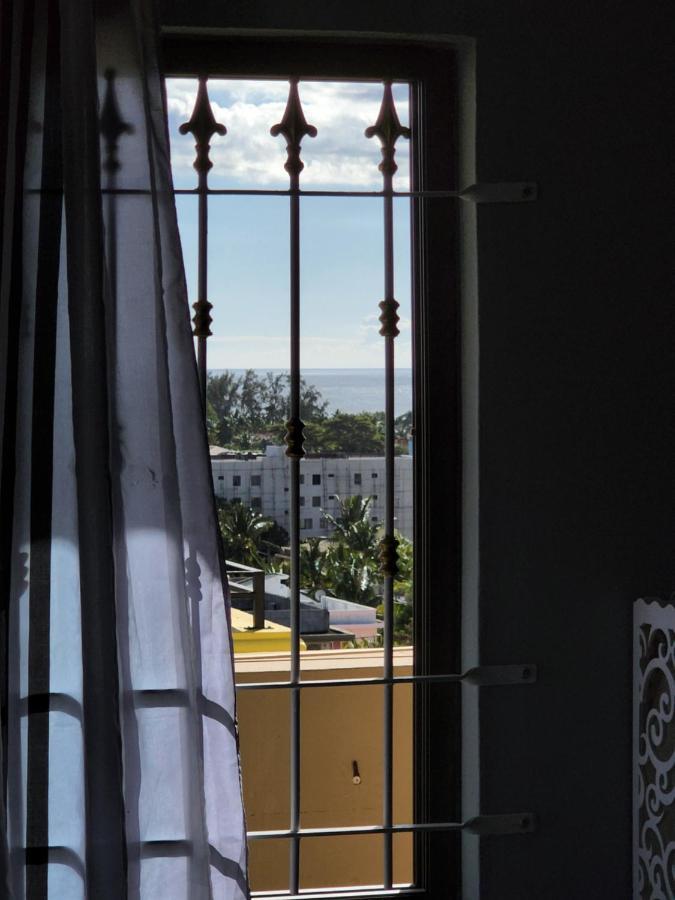 Sunsetview Beach Apartment Flic en Flac Ngoại thất bức ảnh