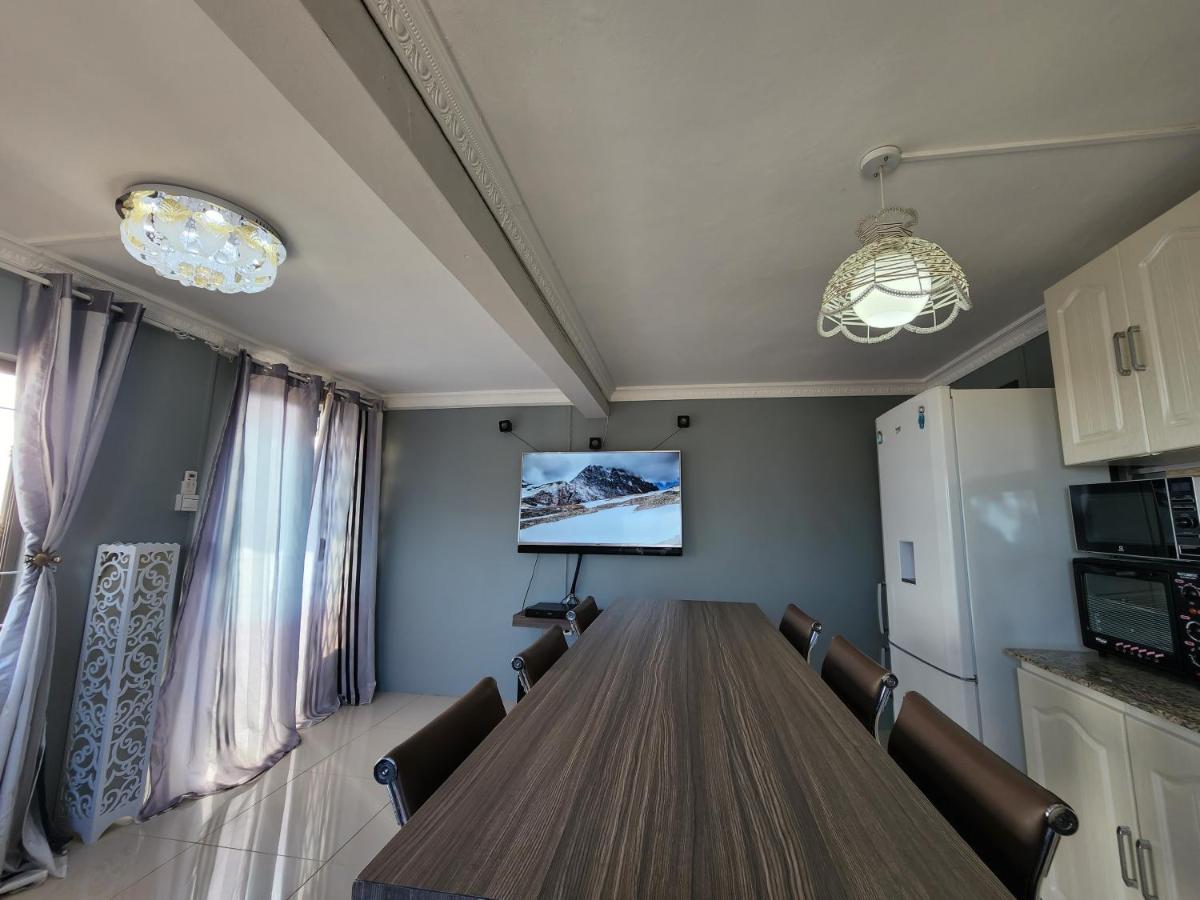 Sunsetview Beach Apartment Flic en Flac Ngoại thất bức ảnh