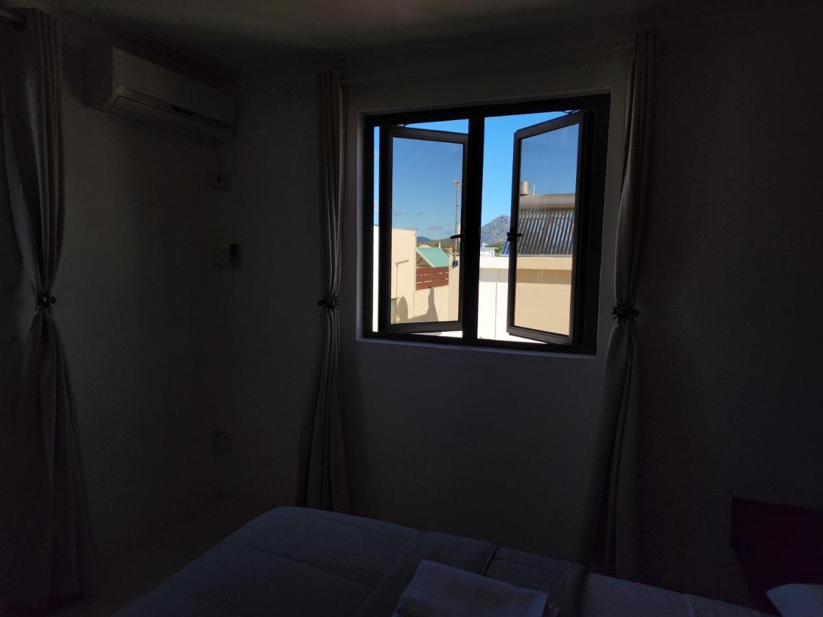 Sunsetview Beach Apartment Flic en Flac Ngoại thất bức ảnh